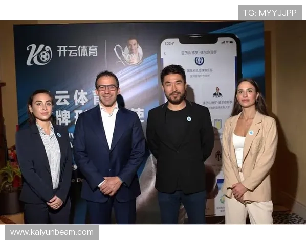 开云官方平台品牌大使皮耶罗带你体验品牌独家定制产品与限量系列的魅力所在